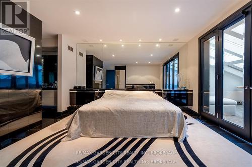 86 Tremont Drive, St. Catharines (Glendale/Glenridge), ON - Indoor Photo Showing Bedroom