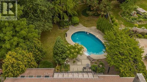 86 Tremont Drive, St. Catharines (Glendale/Glenridge), ON - Outdoor With In Ground Pool