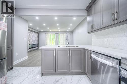 279 Dixon Street, Kitchener, ON - Indoor Photo Showing Kitchen