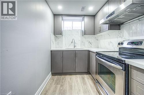 279 Dixon Street, Kitchener, ON - Indoor Photo Showing Kitchen