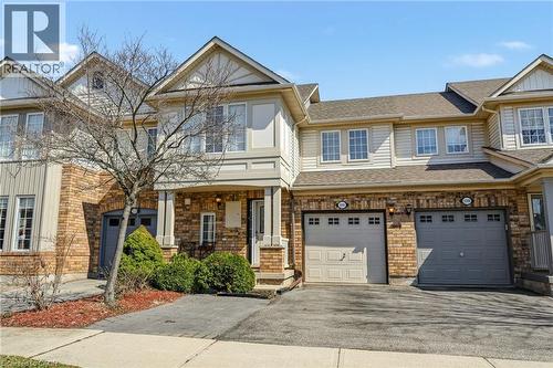 2211 AMBERGLEN Court  Oakville, ON L6M 4W8