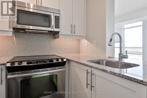 2815 - 125 Western Battery Road, Toronto, ON - Indoor Photo Showing Kitchen With Upgraded Kitchen