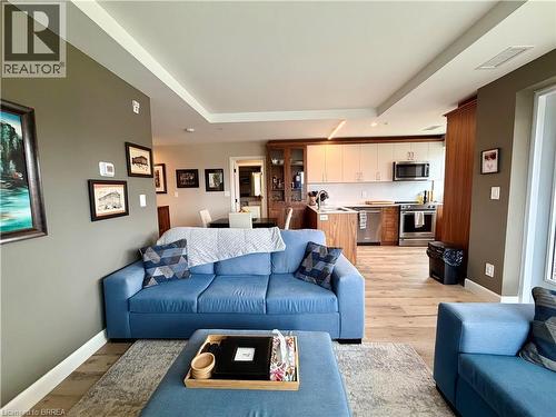 34 NORMAN Street Unit# 211  Brantford, ON N3R 2Y1