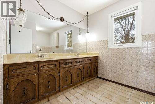 30 Dalhousie Way, Regina, SK - Indoor Photo Showing Bathroom