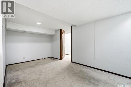 30 Dalhousie Way, Regina, SK - Indoor Photo Showing Other Room