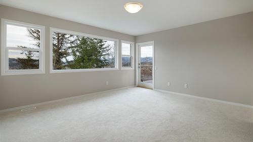 14-2300 Silver Place, Kelowna, BC - Indoor Photo Showing Other Room