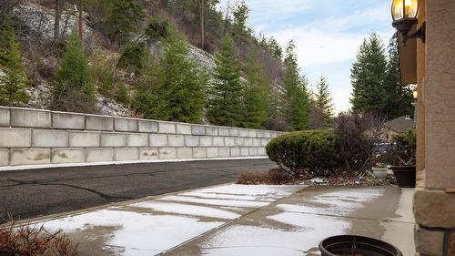 14-2300 Silver Place, Kelowna, BC - Outdoor