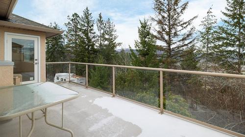 14-2300 Silver Place, Kelowna, BC - Outdoor With Exterior