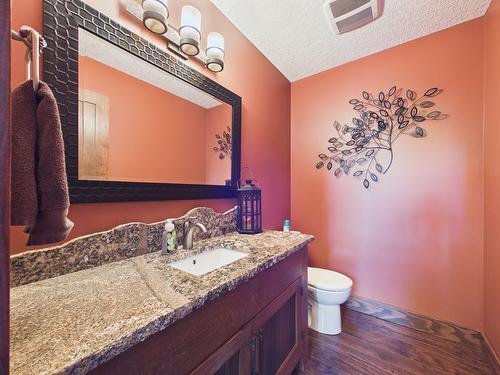 108 River Drive, Cranbrook, BC - Indoor Photo Showing Bathroom