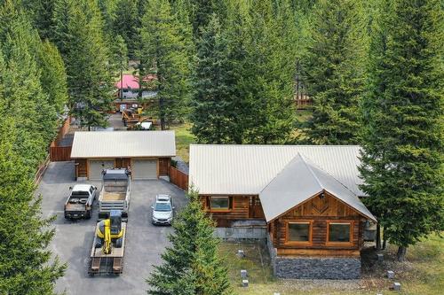 6006 Wolf Creek Road, Wasa, BC - Outdoor