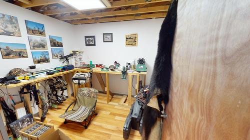 6006 Wolf Creek Road, Wasa, BC - Indoor