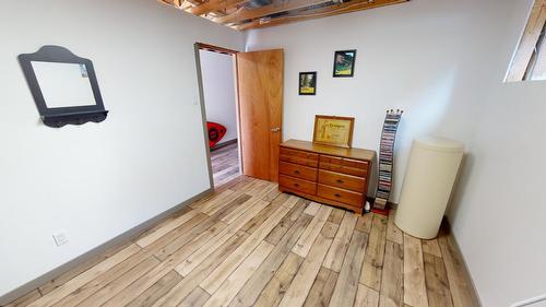6006 Wolf Creek Road, Wasa, BC - Indoor