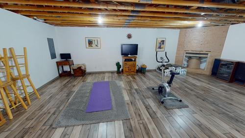 6006 Wolf Creek Road, Wasa, BC - Indoor Photo Showing Basement