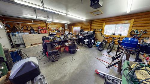 6006 Wolf Creek Road, Wasa, BC - Indoor Photo Showing Garage