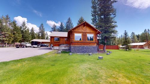 6006 Wolf Creek Road, Wasa, BC - Outdoor With Deck Patio Veranda