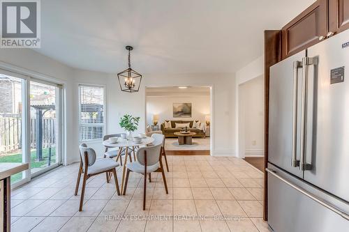 5811 Page Crescent, Burlington, ON - Indoor Photo Showing Dining Room