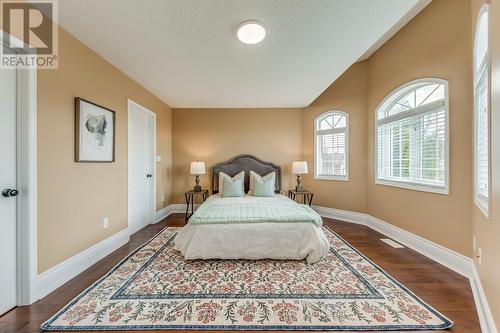 5811 Page Crescent, Burlington, ON - Indoor Photo Showing Bedroom