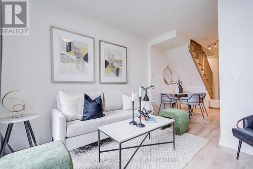 101 - 335 WHEAT BOOM DRIVE  Oakville, ON L6H 7Y1