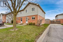 61 - 65 DORCHESTER BOULEVARD St. Catharines, ON L2M 7T1
