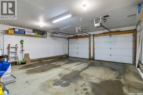 3 Briarvale Crescent, Saskatoon, SK - Indoor Photo Showing Garage