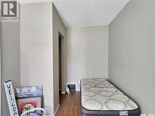 312 E Avenue S, Saskatoon, SK - Indoor Photo Showing Bedroom