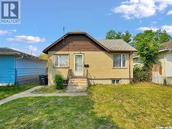 203 U AVENUE S  Saskatoon, SK S7M 1R8