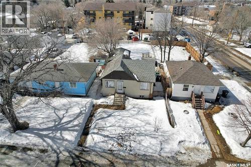 203 U Avenue S, Saskatoon, SK - Outdoor