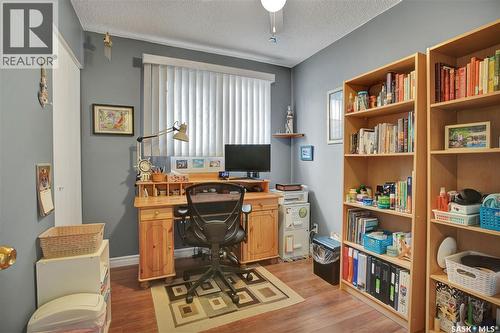 119 Spinks Drive, Saskatoon, SK - Indoor Photo Showing Office