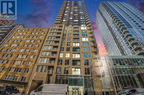 1502 - 40 NEPEAN STREET  Ottawa, ON K2P 0X5