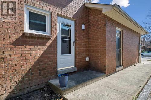 2421 Hargood Place, Mississauga, ON - Outdoor With Exterior