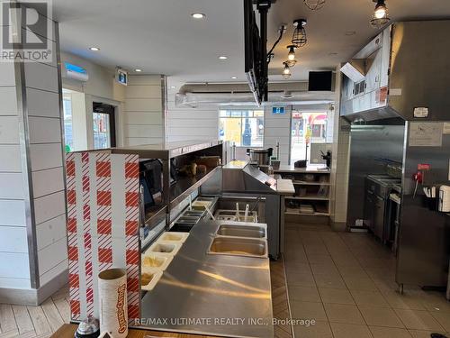 213 Queen Street S, Mississauga, ON 