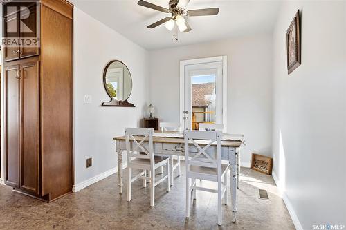800 Pheasant Street, Grenfell, SK - Indoor Photo Showing Dining Room