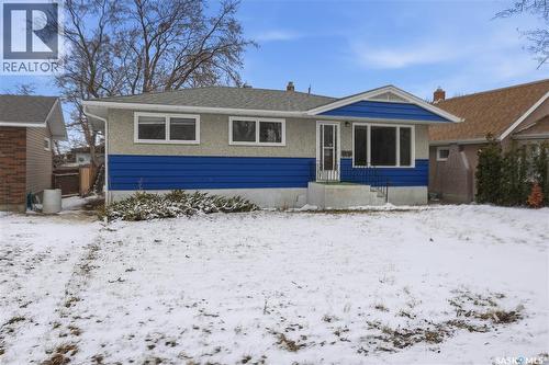 1317 6th AVENUE NW  Moose Jaw, SK S6H 4A9