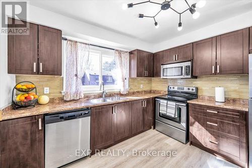 17 - 1415 Fieldlight Boulevard, Pickering, ON - Indoor Photo Showing Kitchen With Double Sink