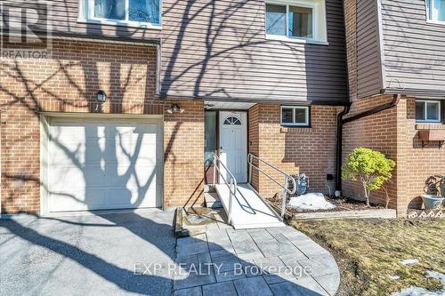 17 - 1415 Fieldlight Boulevard, Pickering, ON - Outdoor