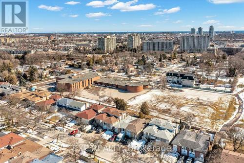 17 - 1415 Fieldlight Boulevard, Pickering, ON - Outdoor With View