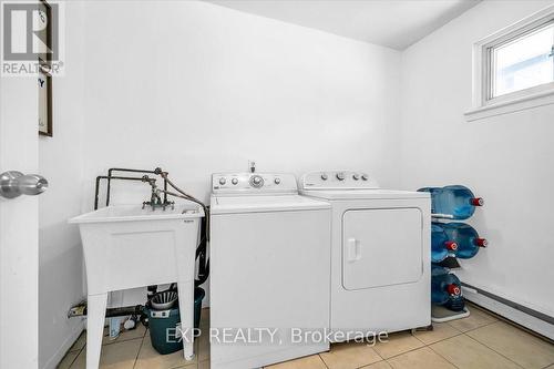 17 - 1415 Fieldlight Boulevard, Pickering, ON - Indoor Photo Showing Laundry Room