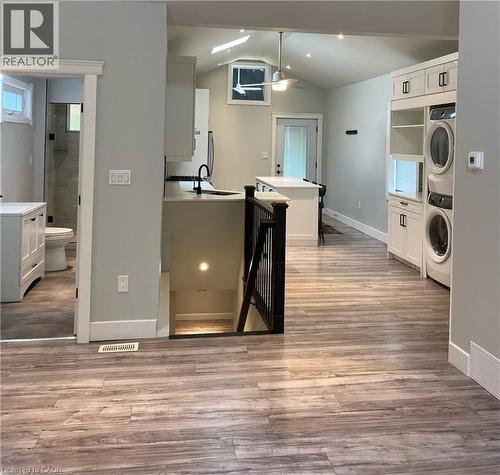 432 Bay Street N, Hamilton, ON - Indoor Photo Showing Other Room