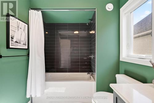 112 Jardiniere Street, Ottawa, ON - Indoor Photo Showing Bathroom