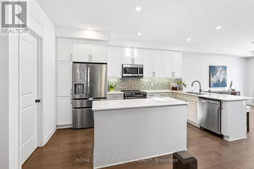 112 Jardiniere Street, Ottawa, ON - Indoor Photo Showing Kitchen With Stainless Steel Kitchen With Upgraded Kitchen