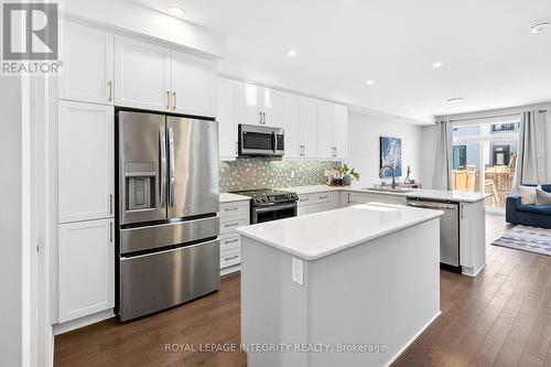 112 Jardiniere Street, Ottawa, ON - Indoor Photo Showing Kitchen With Stainless Steel Kitchen With Upgraded Kitchen