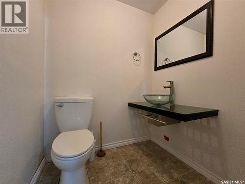 145 Laing Crescent, Weyburn, SK 