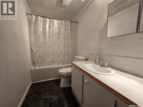 145 Laing Crescent, Weyburn, SK 