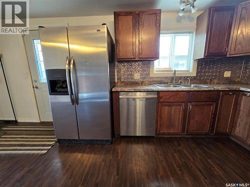 145 Laing Crescent, Weyburn, SK 