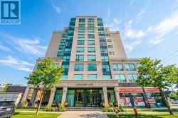 602 - 1 HYCREST AVENUE Toronto, ON M2N 6V8