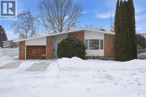 302 Bentham Crescent, Saskatoon, SK 