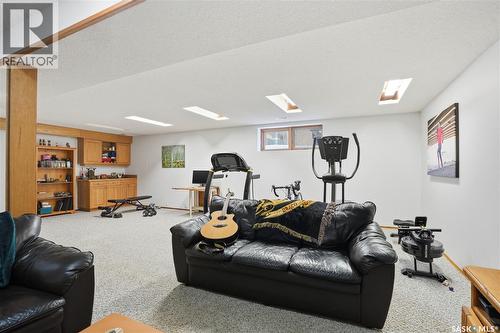 302 Bentham Crescent, Saskatoon, SK 