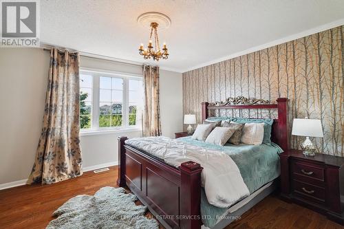 641 Symons Cross, Milton, ON - Indoor Photo Showing Bedroom
