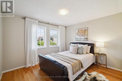 641 Symons Cross, Milton, ON - Indoor Photo Showing Bedroom