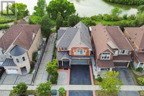 641 Symons Cross, Milton, ON - Outdoor With Facade